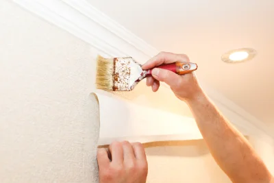 Pose de papier peint à Woimbey — revêtements muraux et toiles de verre